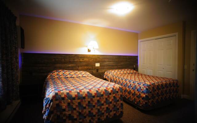 Silverwood Inn & Suites