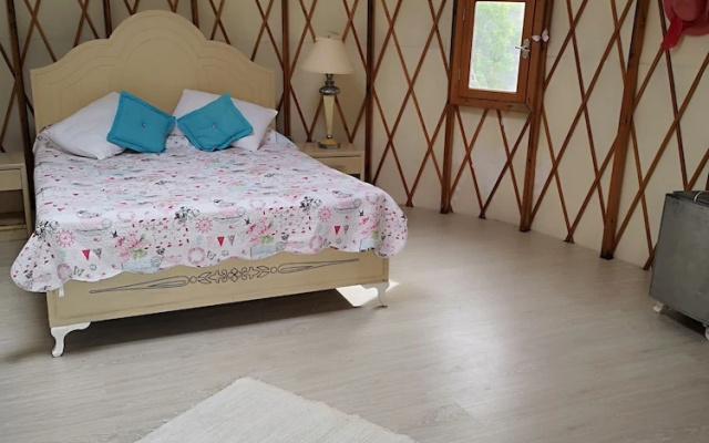 Yol Glamping Hotel Retreat Center