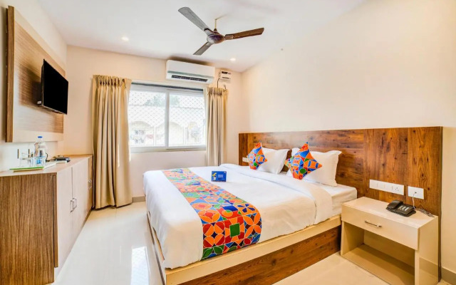 Fabhotel Spark Inn
