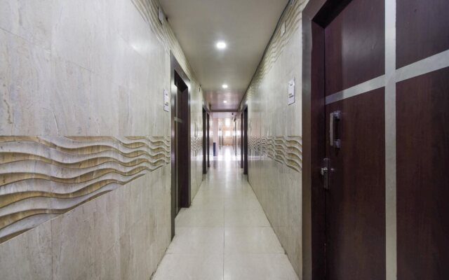 Hotel Holiday Inn By OYO Rooms