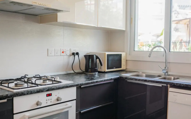 Sunny and Family Friendly Apartment Directly at the Pool