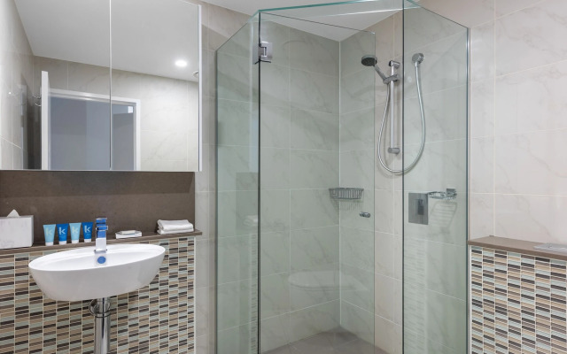 Meriton Suites Adelaide Street, Brisbane