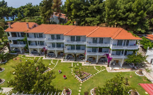 Porfi Beach Hotel