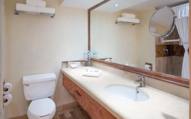Plaza Pelicanos Grand Beach Resort - All Inclusive