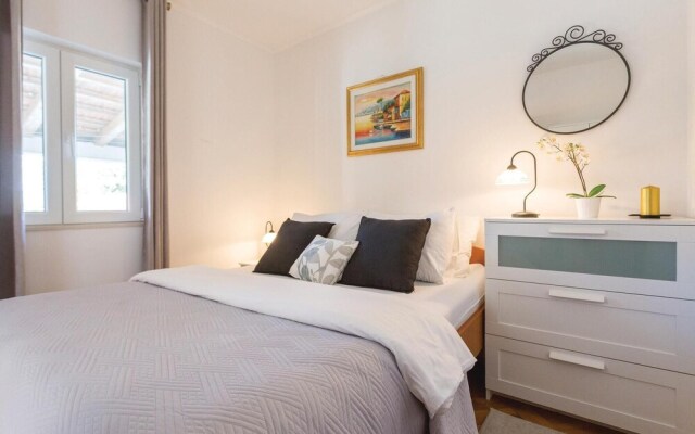 Beautiful Home in Radovcici With Wifi and 2 Bedrooms