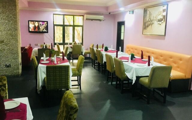 Home Gate Resort Limited