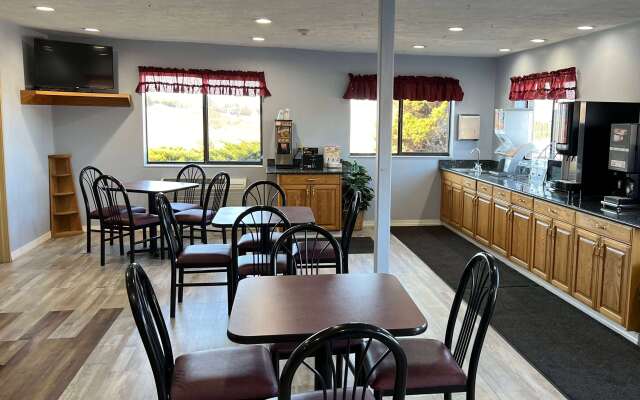 Super 8 by Wyndham Altoona