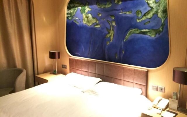 Airport Business Hotel (Xi'an Airport Bus Departure Station Xishaomen)