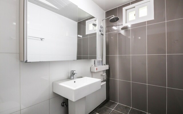 Yeosu Marina Self Check-in Motel