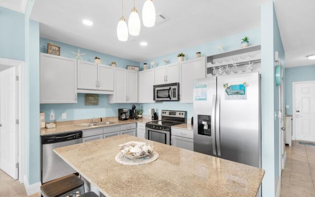 Laketown Wharf Penthouse 2026