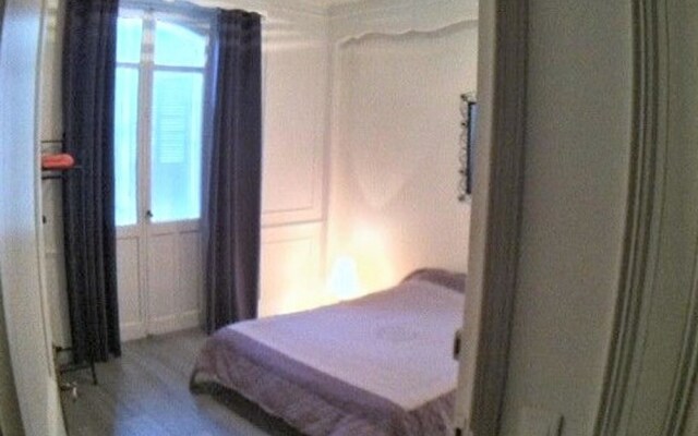 Villa With 7 Bedrooms in Cannes, With Wonderful City View, Furnished G - Villas_and_Bungalows in Cannes - Photo 2