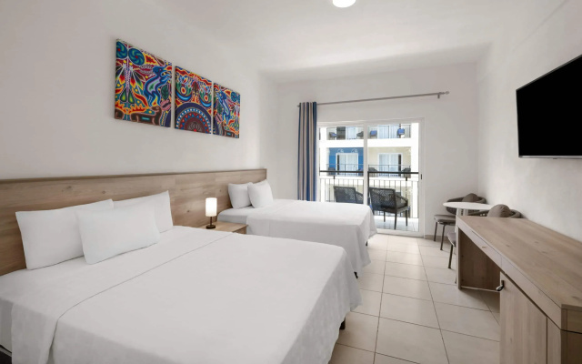 Decameron La Marina Guayabitos, Ramada All Inclusive Resort