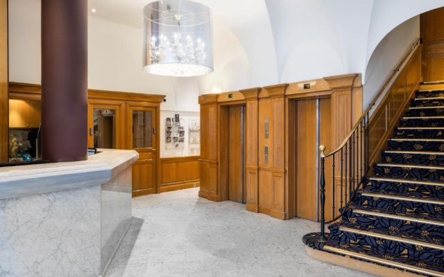 Hotel Paris Neuilly