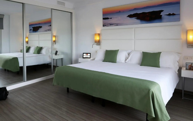 Axel Beach Ibiza - Adults Only