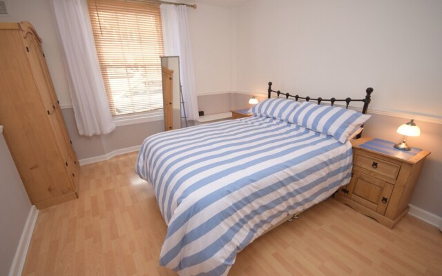 Dolphin House 490929