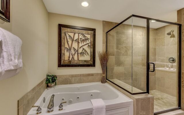 Mar Vista Grande by Condo-World