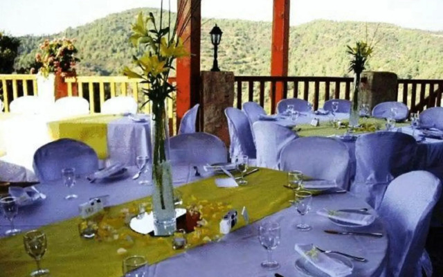 Demetriou Paradisos Hills