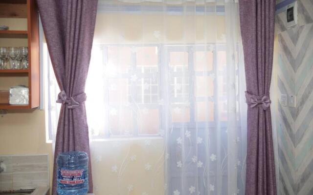 Little Nile Studio Homestays Nakuru