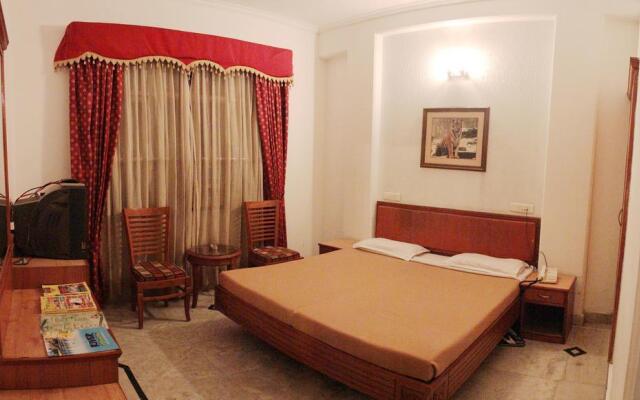 Hotel Woodland