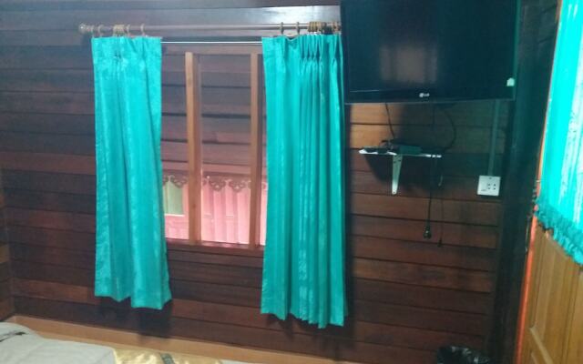 Ban Ruen Thai Resort
