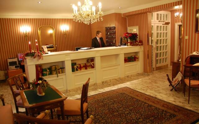 Savoy Garni