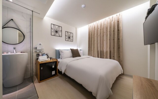 Pyeongtaek Belle Hotel