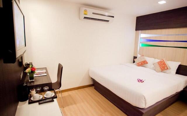 Studio Sukhumvit 11