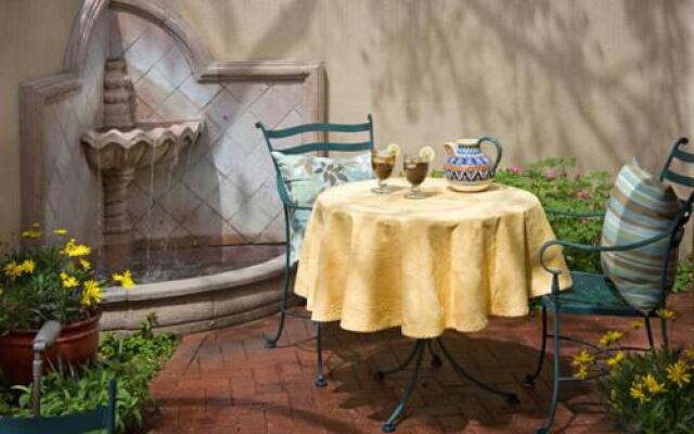 El Farolito Bed & Breakfast Inn