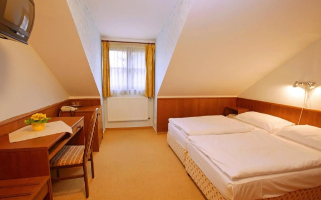 Congress And Educational Centre Floret