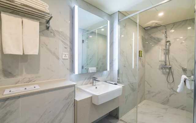 Centum Business Hotel