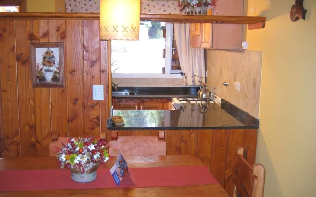 Solar De Las Araucarias Aparts Y Bungalows