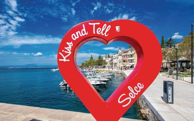 Amazing Apartment in Kostrena With 2 Bedrooms and Wifi