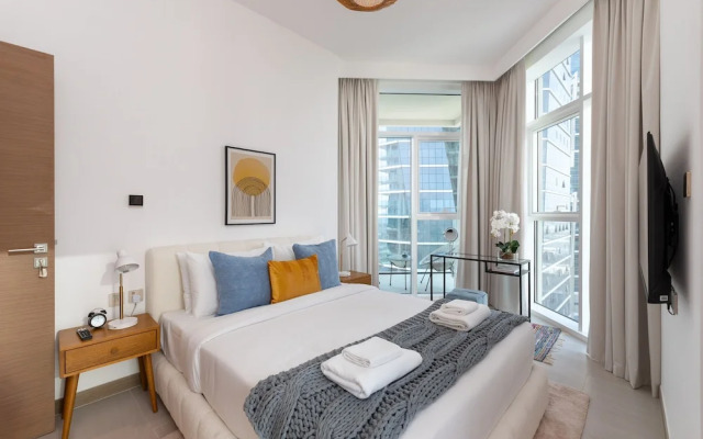 Vibrant 2BR Miami Vibes at Business Bay