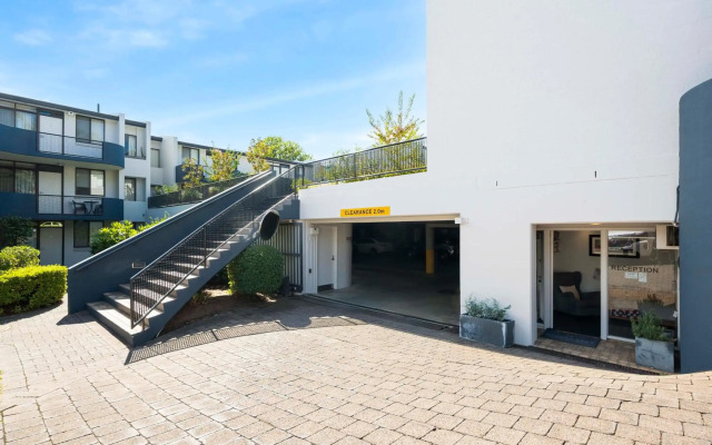 Manuka Park Apartments