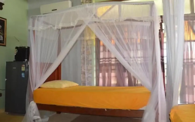 Time N Tide Beach Resort