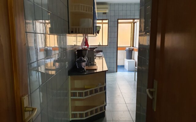 Budget Rooms at Jumbo (15 minutes walk)