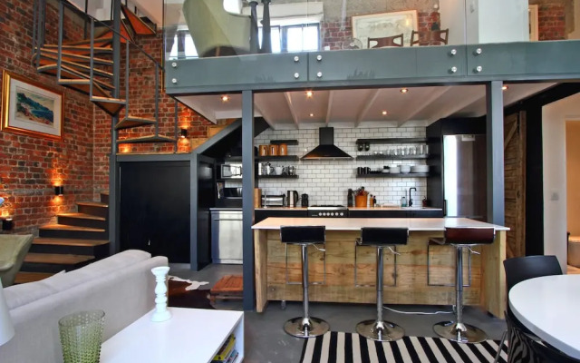 Bandar Place - Two Bedroom Aparthotel, Sleeps 4