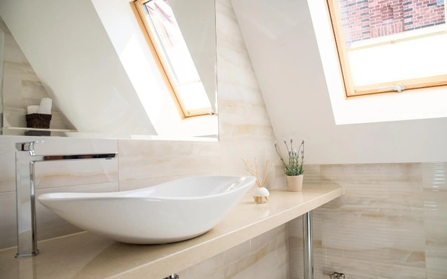 COLUMBUS Ustka - Limanowskiego 1