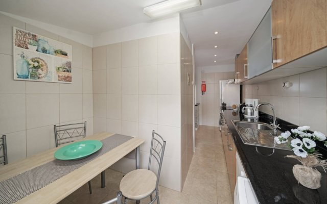 Ground Floor House in Garajau, Terrace Vila