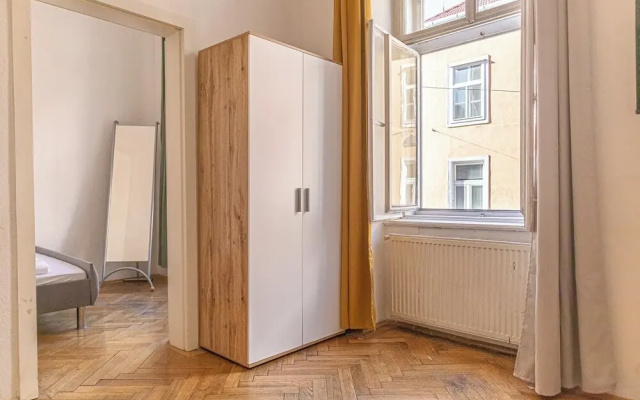 Comfortable 2BR Apartment Long Stay