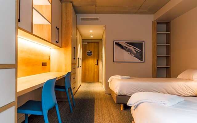 Apex2100 International Ski Academy Tignes