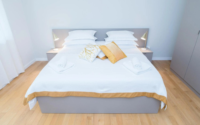 Franco’s spacious residence - great location