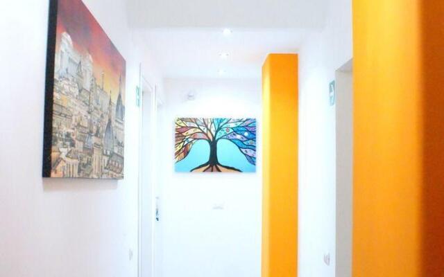 Like Family House