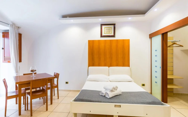 Tolentino Studio Flat by Napoliapartments