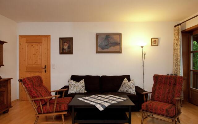 Sunlit Apartment near Ski Area in Mittersill