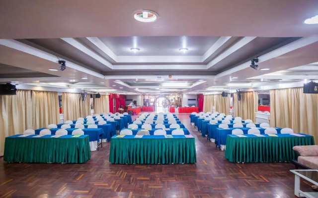 Lopburi Inn