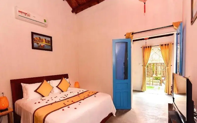 Local Beach Homestay
