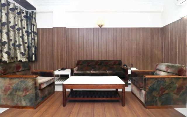 Chevron International By OYO Rooms
