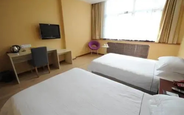 Super 8 Hotel