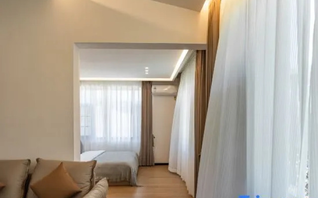 Hongyou Homestay (Dali Chongsheng Temple San Ta Branch)